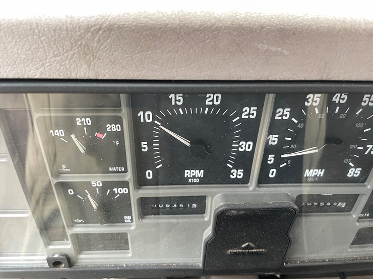 2000-international-4700-image-27