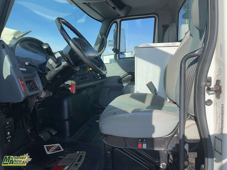 2006-international-durastar-4300-image-20