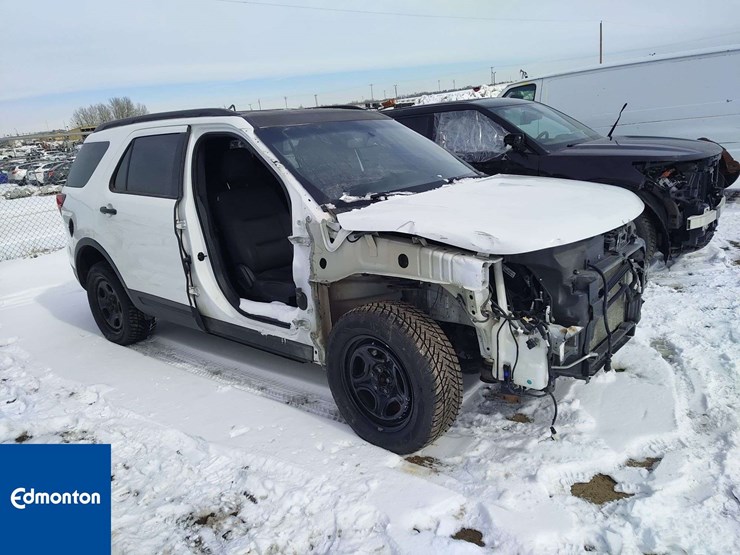 2019-ford-explorer-image-4