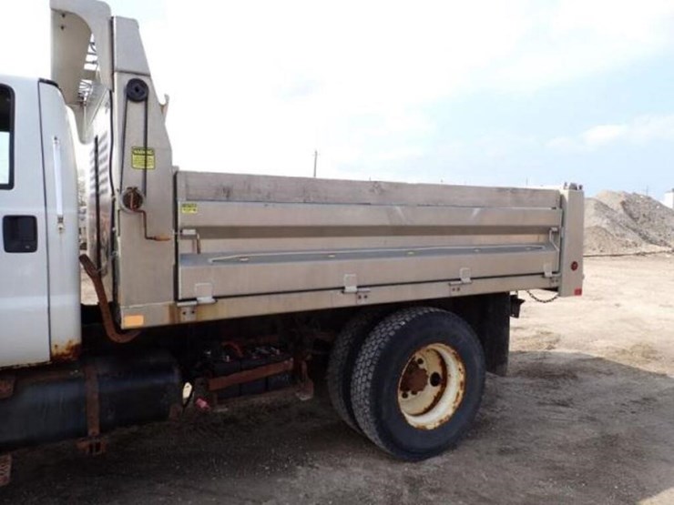 2012-ford-f750-xlt-image-36