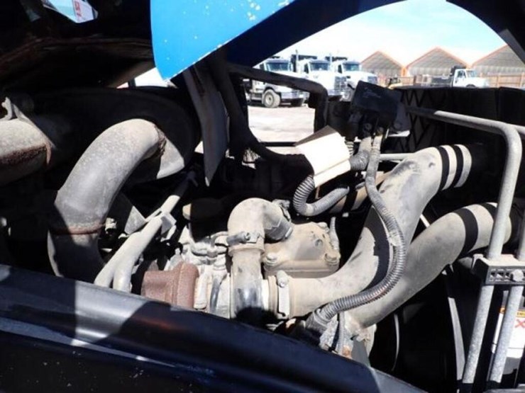 2012-new-holland-t4.75-image-64