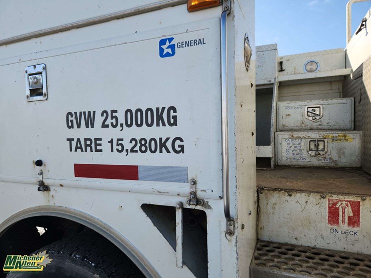 2006-international-durastar-4300-image-73