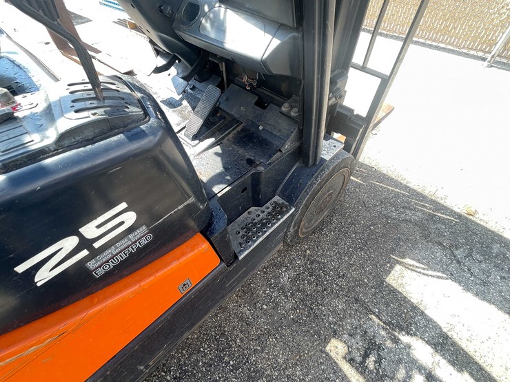 #354-•-doosan-forklift-(neenah,-wi)-image-33