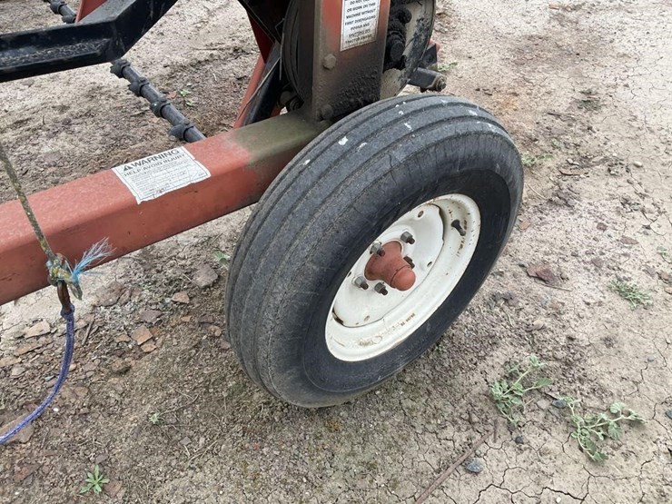 h-&-s-hay-machine-ii-image-15