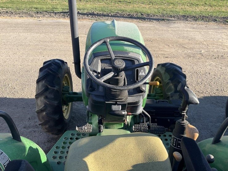 john-deere-5083e-image-17