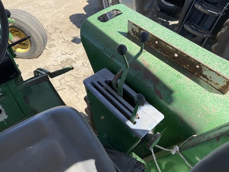 john-deere-4020-image-19