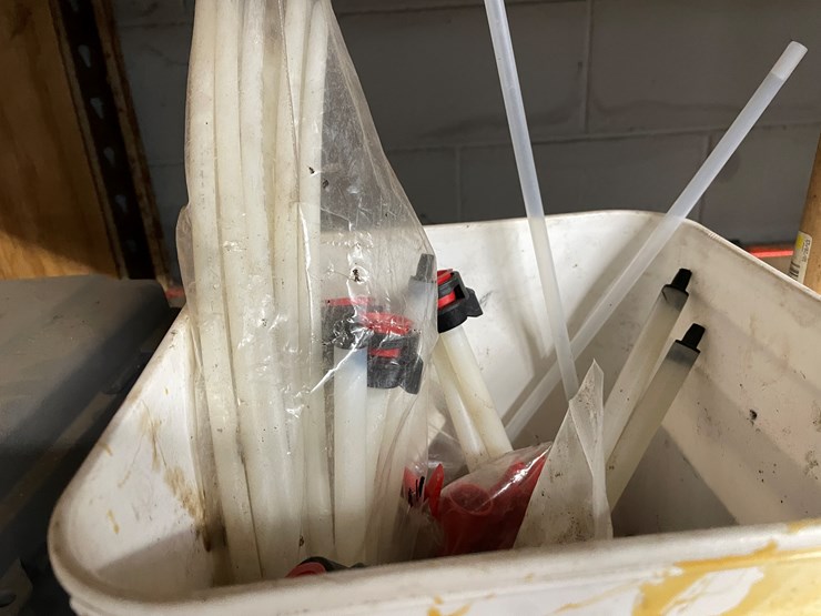 #2586-•-plumbing-tools-and-plungers-(columbia-heights,-mn)-image-3