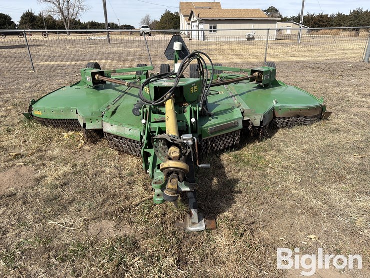 2020-john-deere-r15-image-2