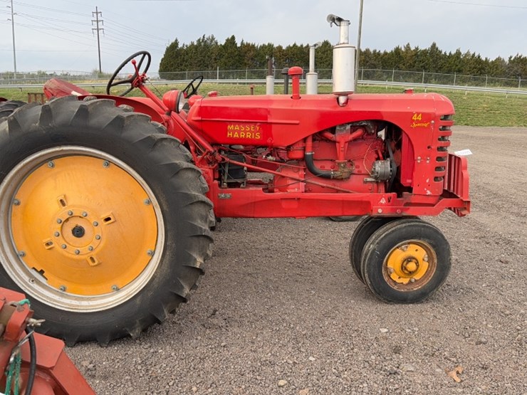 massey-ferguson-44-image-5