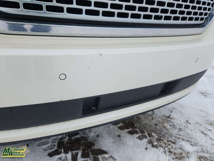 2015-gmc-yukon-denali-image-30