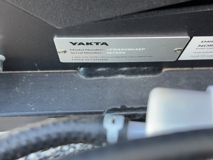 #4046-•-yakta-yxr-320-zero-turn-mower-image-12