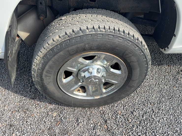 2015-dodge-2500-image-6