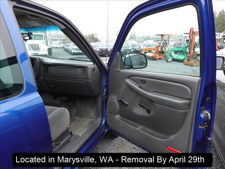 2004-chevrolet-1500-image-24