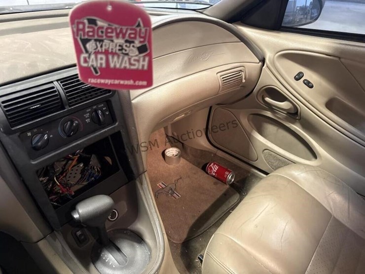 2000-ford-mustang-mach-e-image-20