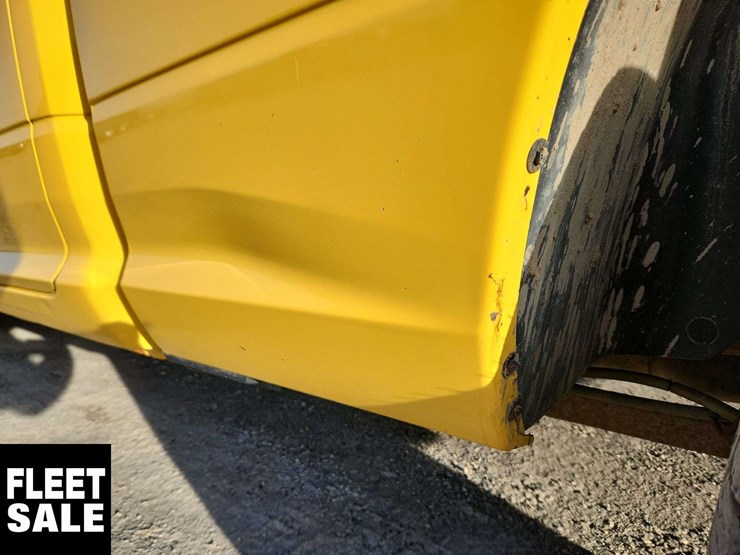 2019-ram-1500-classic-image-41