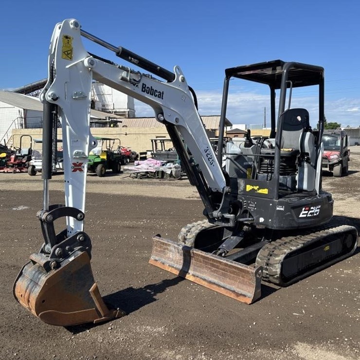 2020 BOBCAT E26