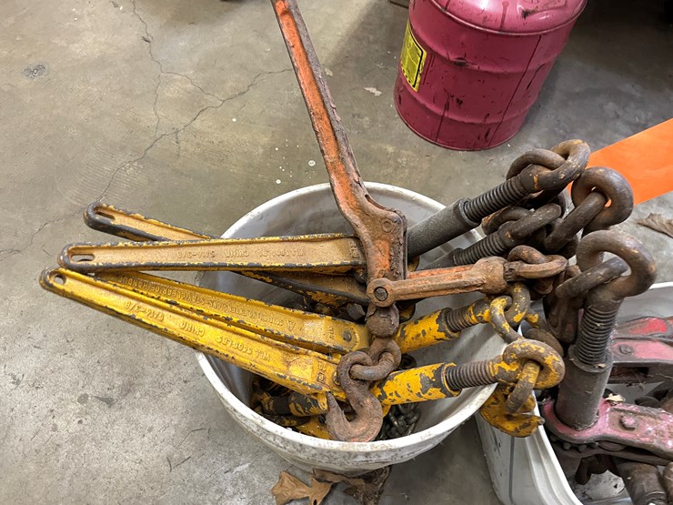 #2563-•-chains-and-binders-(columbia-heights,-mn)-image-5