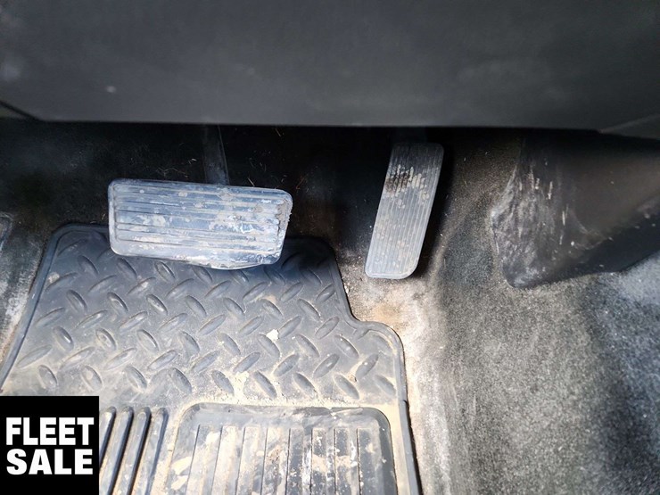 2016-chevrolet-silverado-1500-image-24