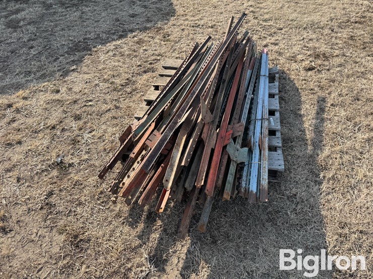 steel-t-posts-image-4