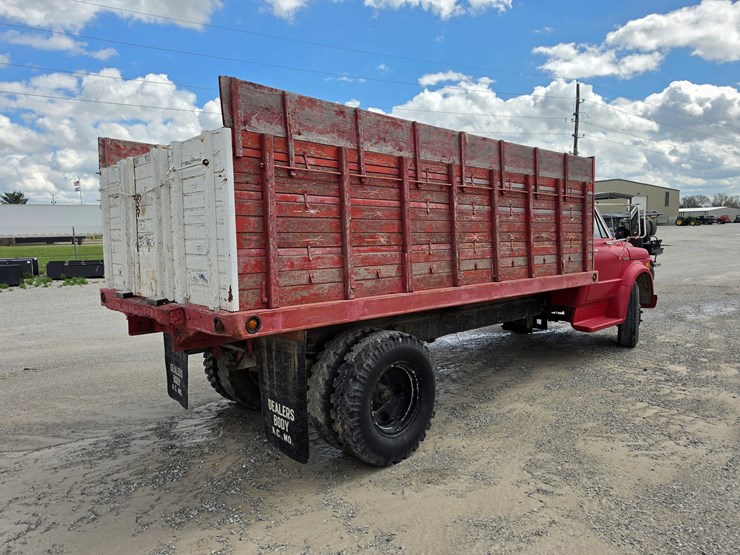 1972-chevrolet-c50-image-7