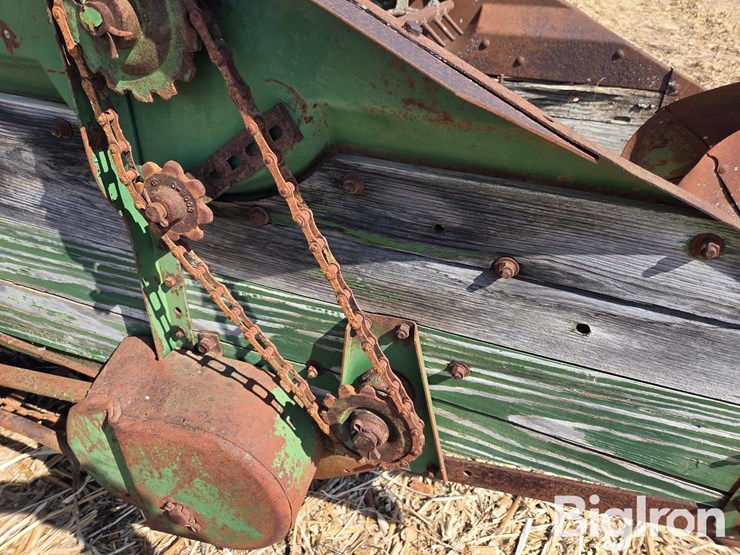 john-deere-manure-spreader-image-10