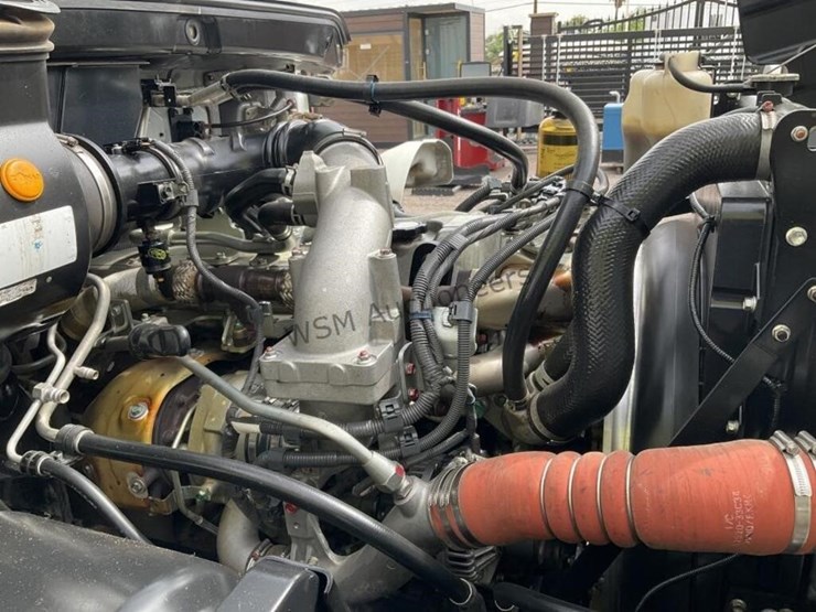 2013-hino-338-image-16