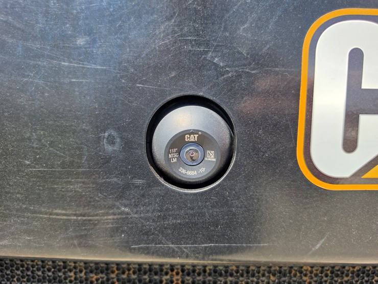 2021-caterpillar-299d3-image-18