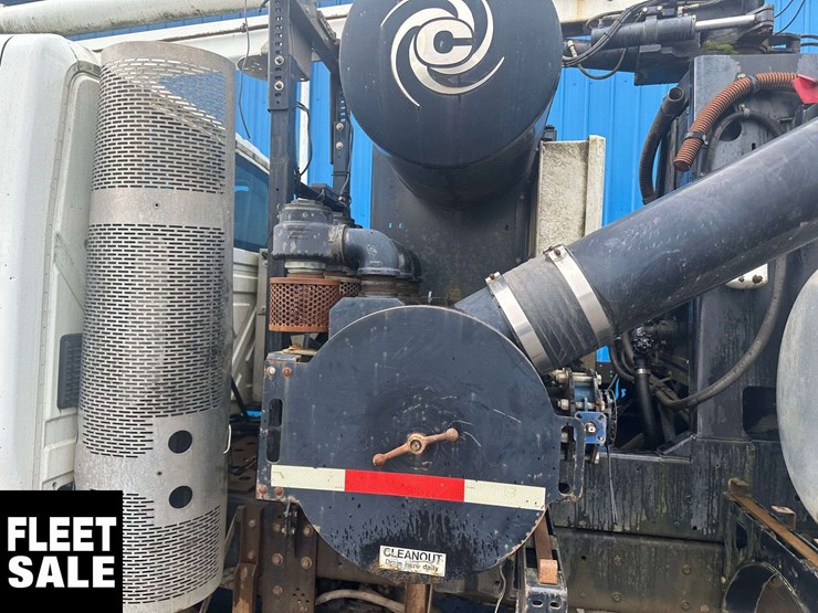 2011-international-workstar-7500-image-23