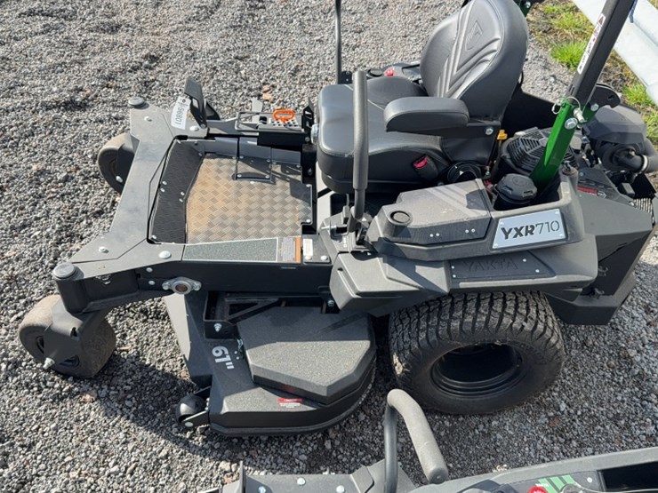 #4080-•-yakta-yxr-710-zero-turn-mower-image-11