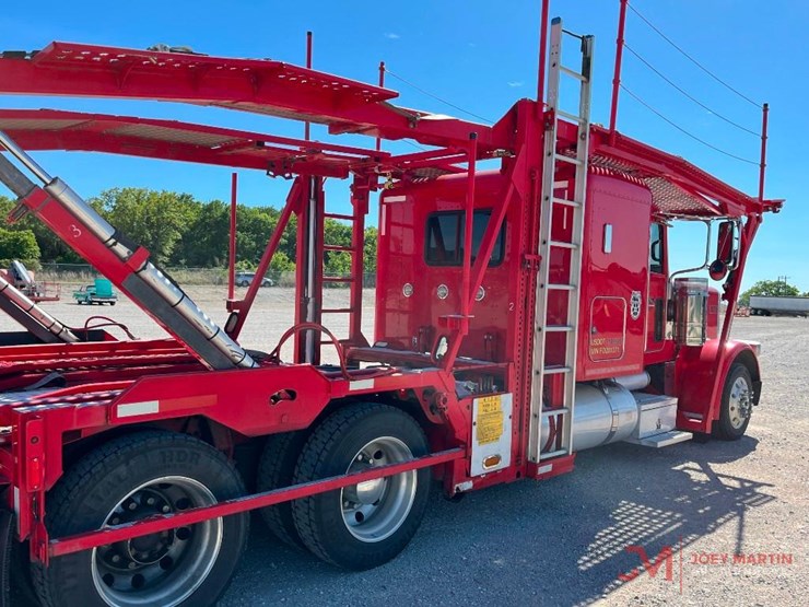 2015-peterbilt-389-image-6