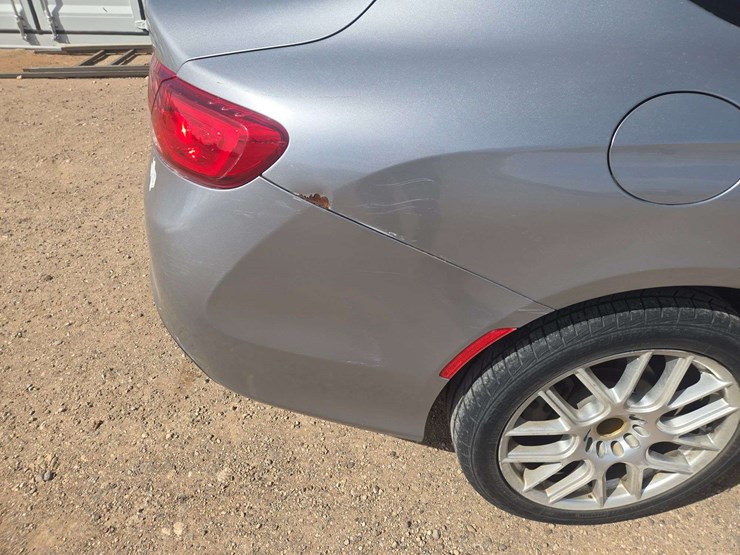 2015-chrysler-200-s-sedan-4d-image-3