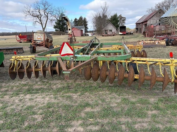 john-deere-210-image-5