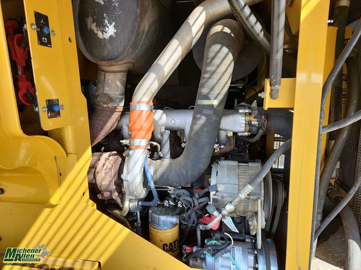 2005-caterpillar-924g-image-28