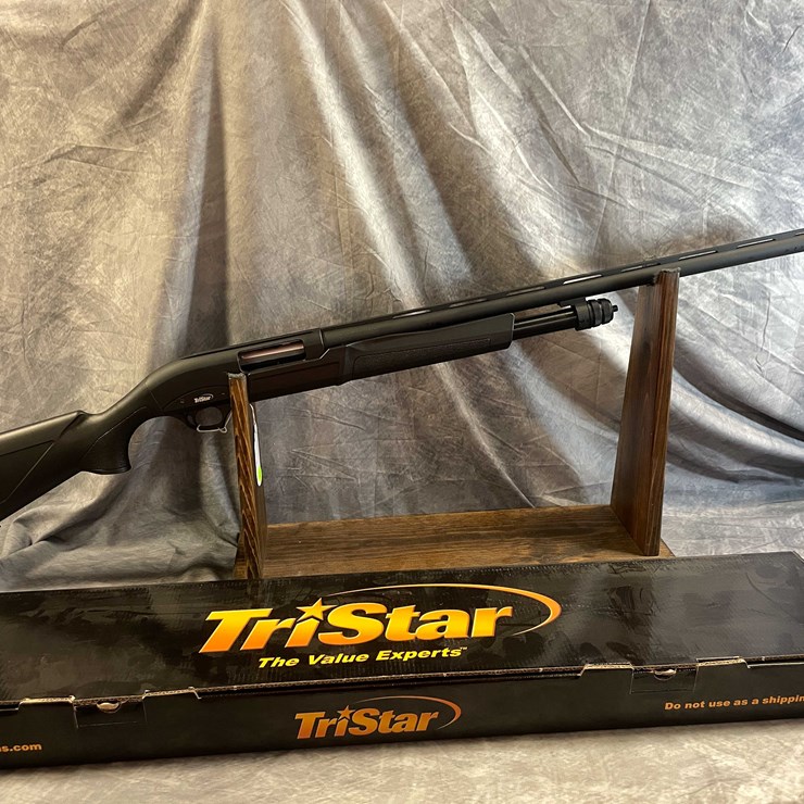 #10103 • Tristar Cobra 111, 12 Ga. Pump Action Shotgun, SN: KRP042536