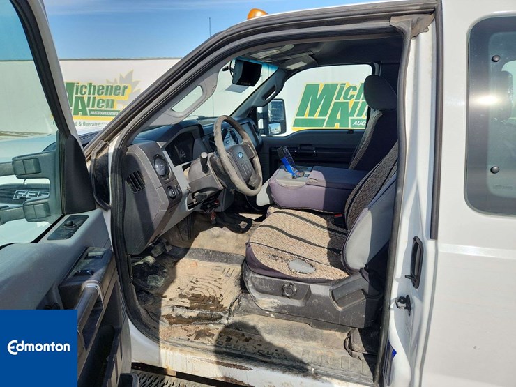 2014-ford-f350-image-14