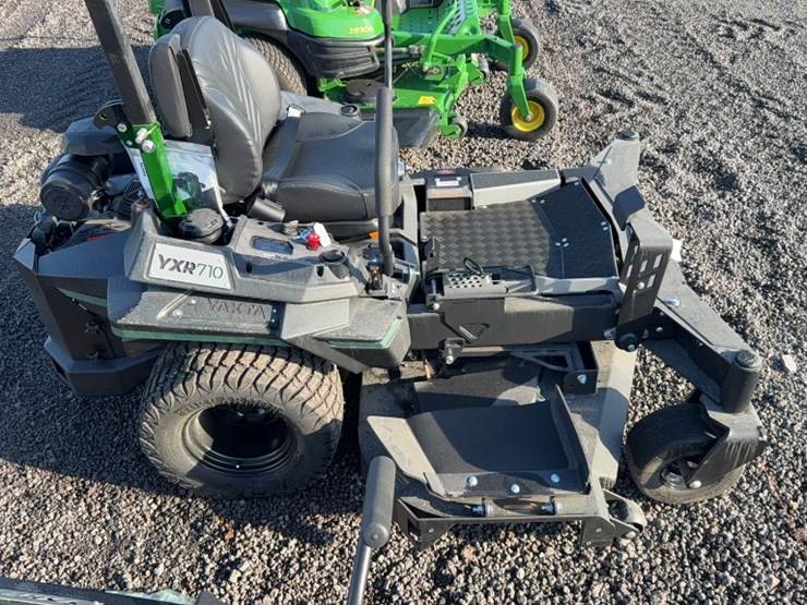 #4026-•-yakta-yxr-710-zero-turn-mower-image-7