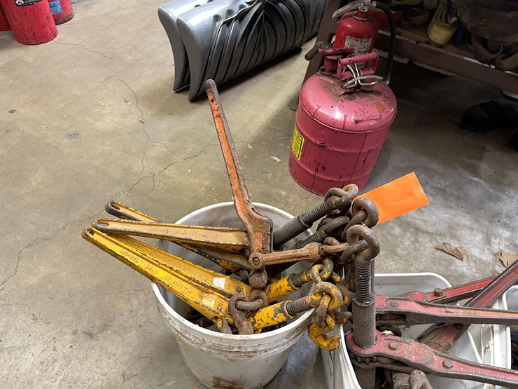 #2563-•-chains-and-binders-(columbia-heights,-mn)-image-4