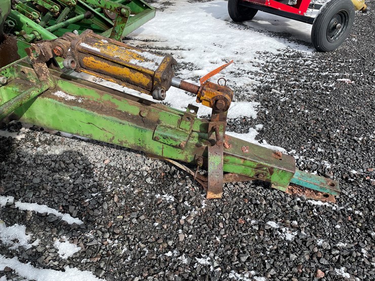 #150-•-oliver-64-grain-drill-(mason,-wi)-image-16