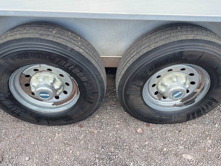 #3012-•-2008-feather-lite-20'-aluminum-stock-trailer-image-9