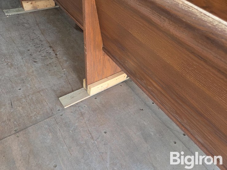 church-pews-image-16