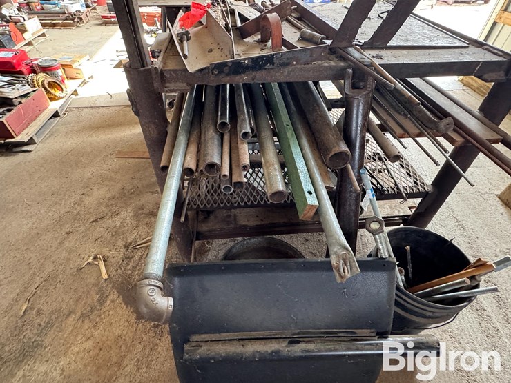 work-benches/tools/supplies-image-20