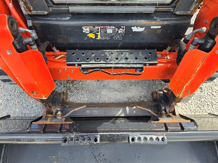 2021-kubota-svl97-2-image-5