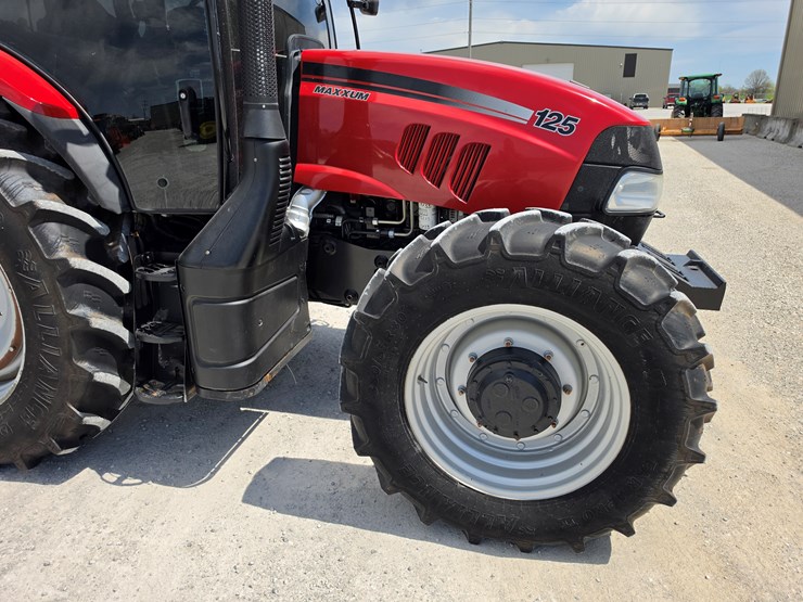 2014-case-ih-maxxum-125-image-4