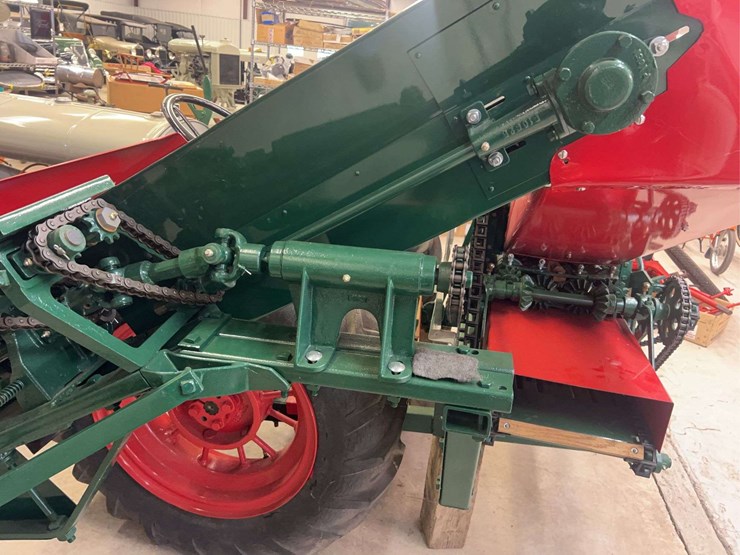 1927-fordson-with-continental-corn-picker-image-70