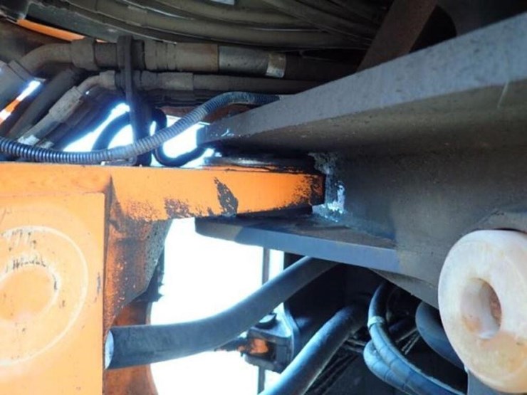 2010-doosan-dl250-image-36