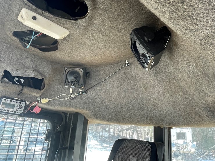 2008-caterpillar-553-image-43