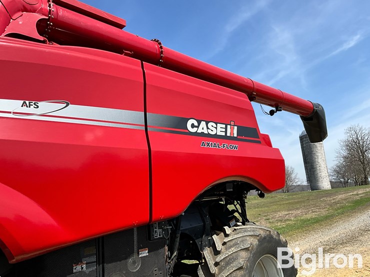 2012-case-ih-8120-image-16