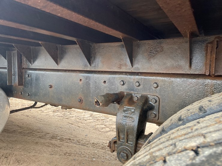 #244-•-1989-peterbilt-flatbed-truck-tractor-(has-mn-title)-(princeton,-mn)-image-26