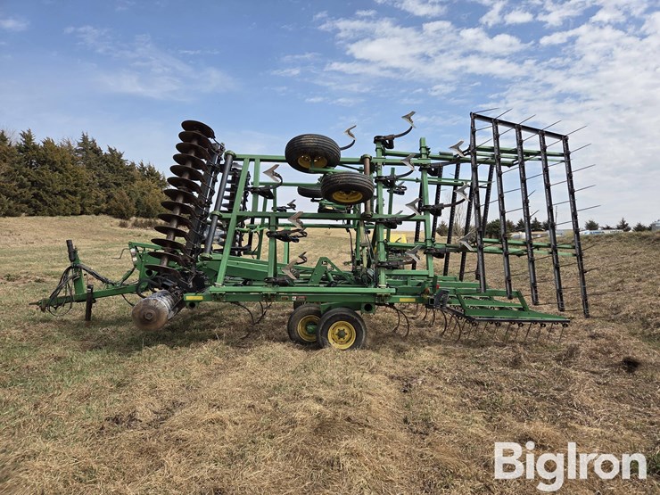 john-deere-726-image-8