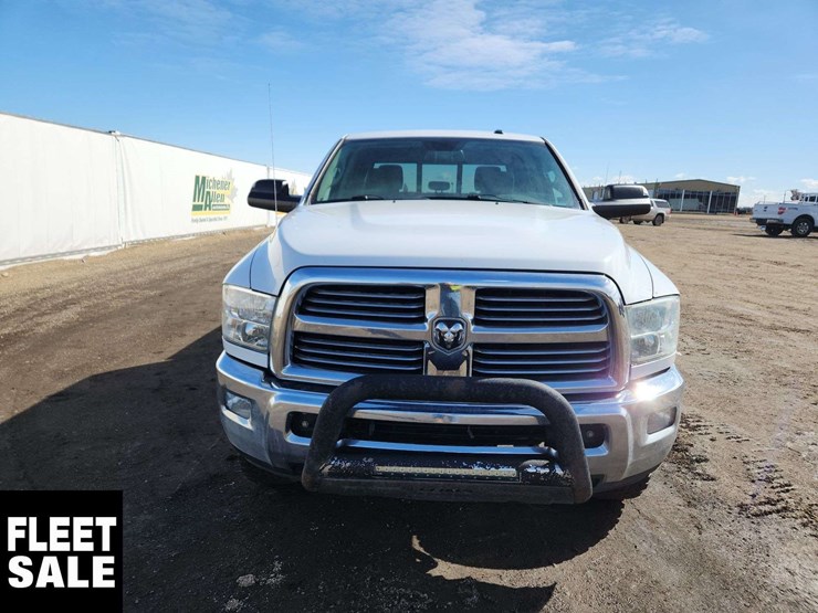 2015-dodge-2500-image-19